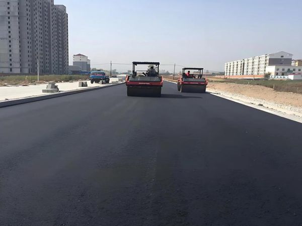 复合式沥青路面 复合式沥青路面.jpg
